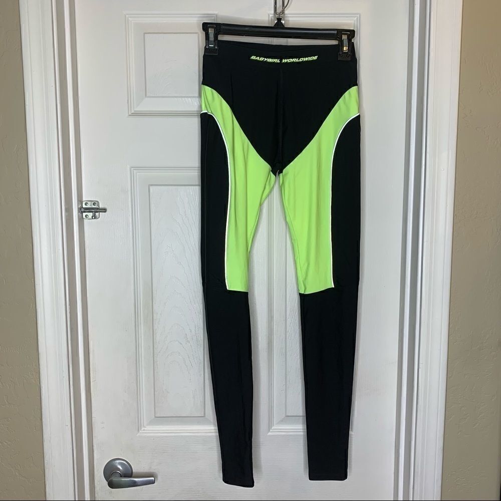 Poster Grl by Dolls Kill No Stylist Needed Legging